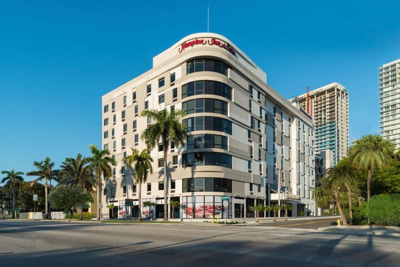Hampton Inn & Suites Miami Wynwood Design District, FL — building