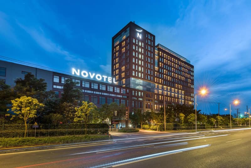 Novotel Shanghai Clover — building