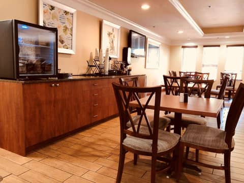 Comfort Inn & Suites Bradenton North I-75 — photo 9