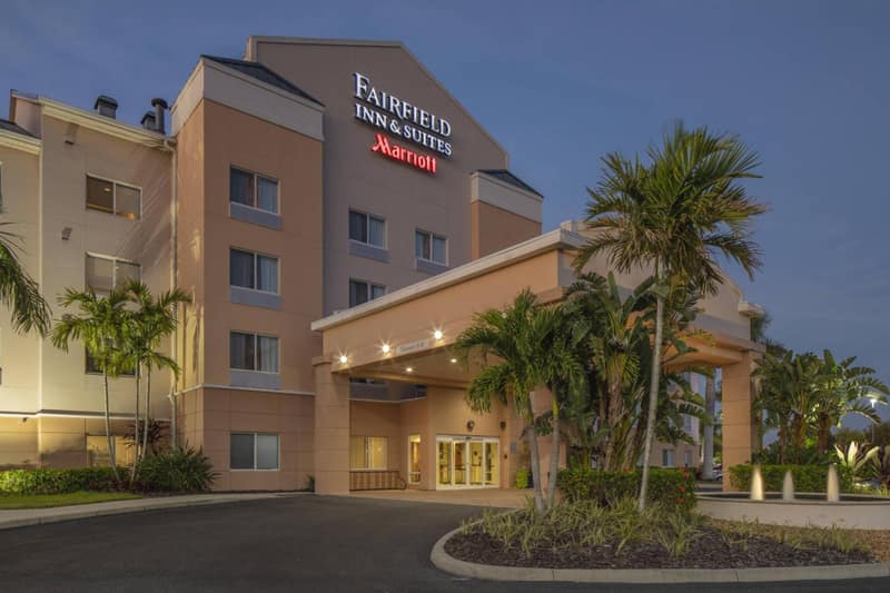 Fairfield Inn & Suites by Marriott Venice — building