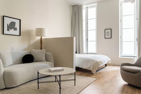 Maison Place Jacques-Cartier by Luxury In Transit — photo 9