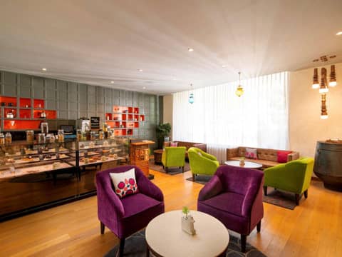 Grand Mercure Bengaluru at Gopalan Mall - An Accor Brand — lounge