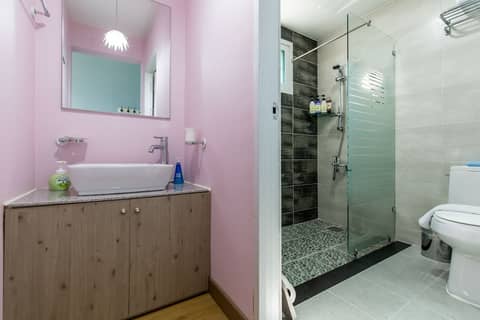 Stay In Jeju — bathroom