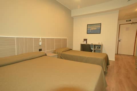 Hotel Tiempo — hotel room
