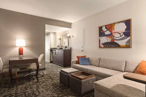 Embassy Suites by Hilton Orlando Lake Buena Vista South — photo 9