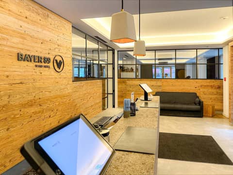 Bayer 89 Vi Vadi Hotel — recepcion & lobby
