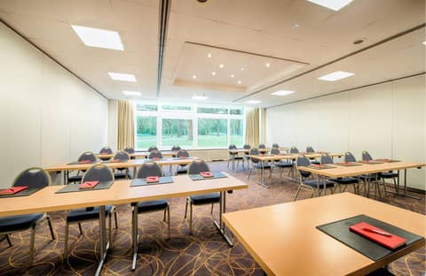 Leonardo Hotel Hamburg City Nord — meeting & event spaces