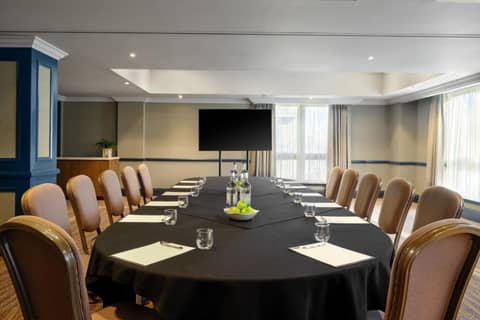 Edinburgh Marriott Hotel Holyrood — photo 7