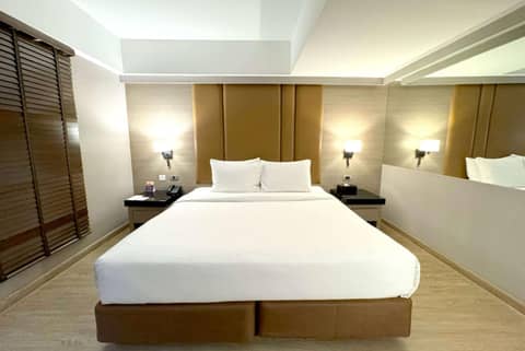 Ramada Graand Swiss Sukhumvit 11 — hotel room