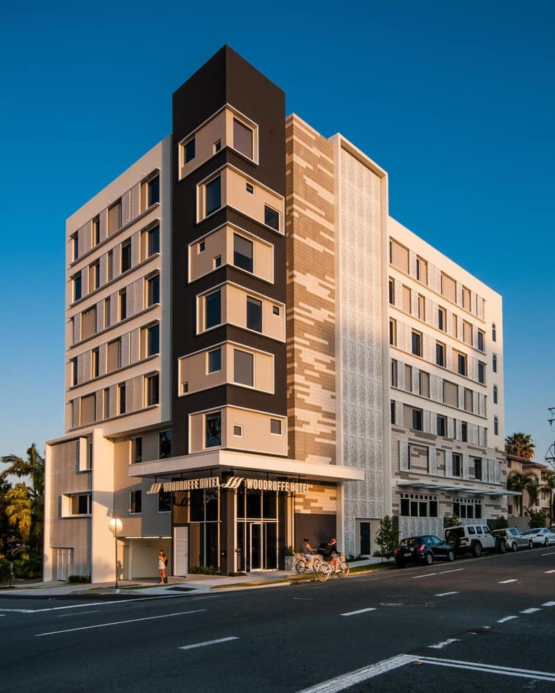 Woodroffe Hotel, Gold Coast
