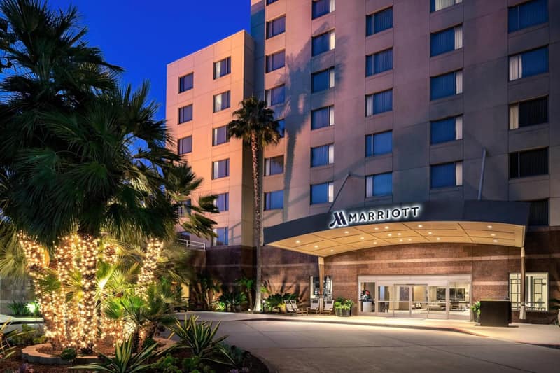 San Diego Marriott Del Mar — building