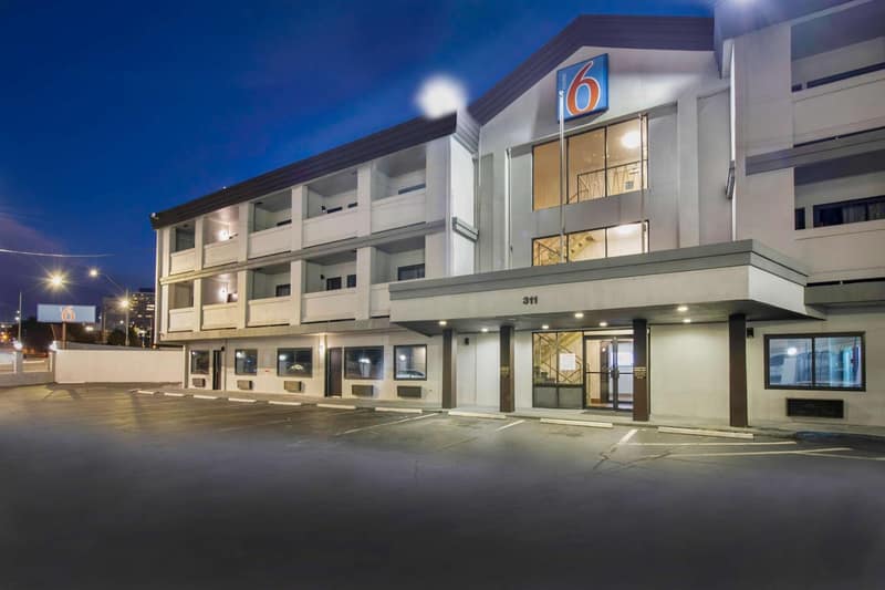 Motel 6-Atlanta, GA - Downtown — building