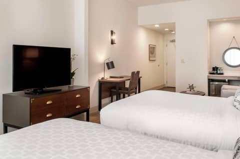 St Charles Coach House, an Ascend Collection Hotel — photo 3