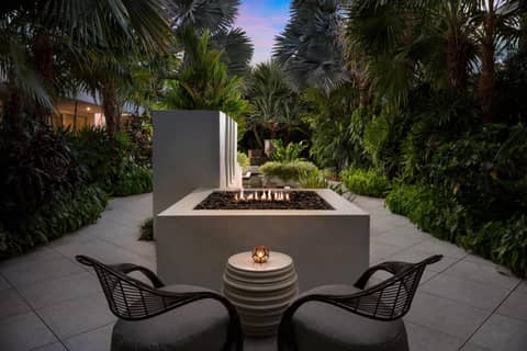 H2O Suites- Adults Only — photo 3