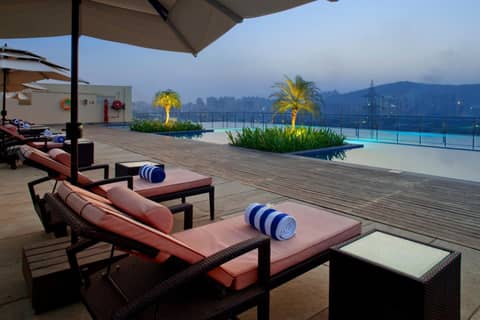 Holiday Inn Mumbai International Airport by IHG — recepcion & lobby