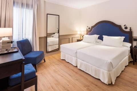 H10 Corregidor Boutique Hotel — hotel room