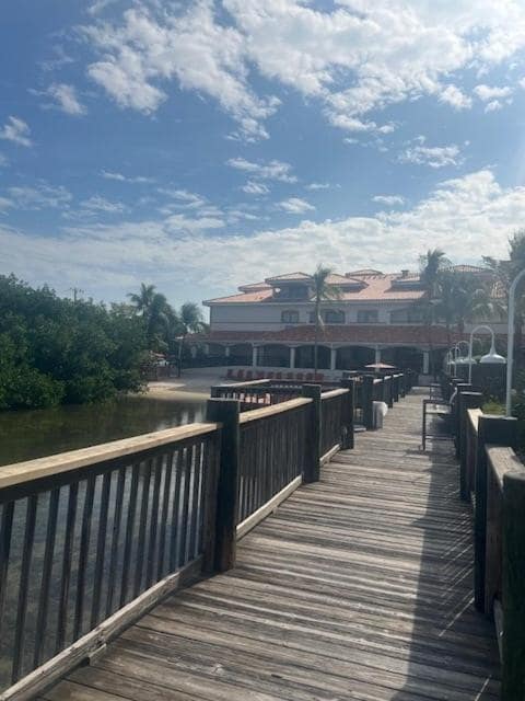 Courtyard by Marriott Key West Waterfront — building
