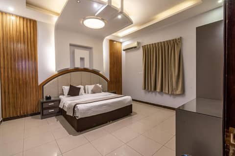 Al Mutaab Suites Al Mounseya — hotel room