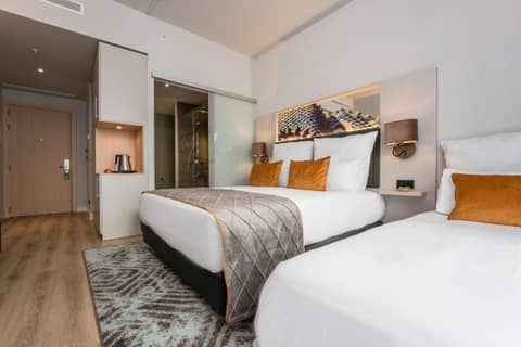Leonardo Royal Hotel Barcelona Fira — photo 2