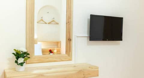 Otantik Hotel — hotel room