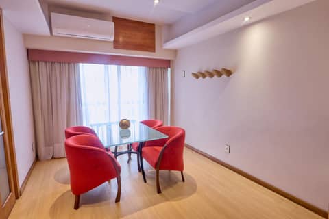 South American Copacabana Hotel — hotel room