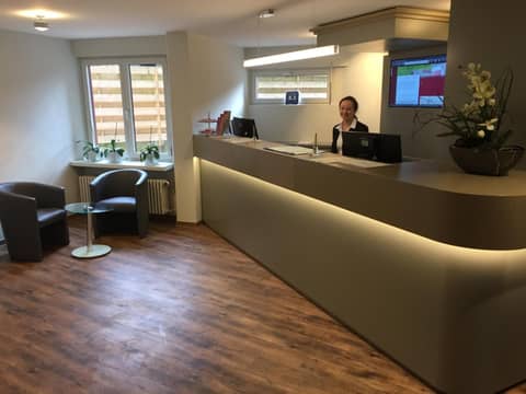 Central Hotel-Apart München — recepcion & lobby