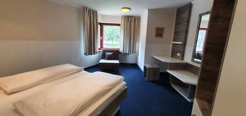 Central Hotel-Apart München — hotel room