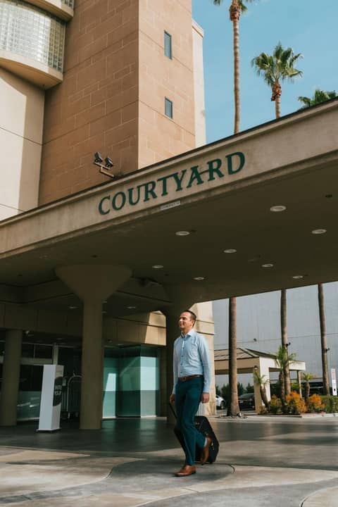 Courtyard by Marriott Los Angeles LAX / Century Boulevard — human