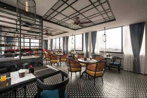 Shining Central Hotel & Spa — photo 4