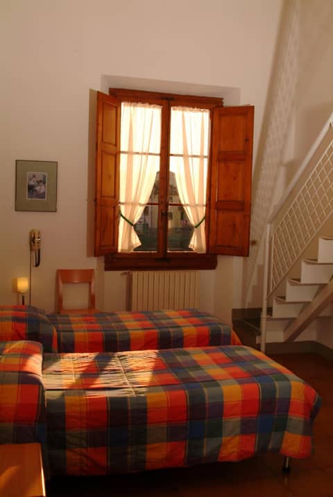 Foresteria Valdese di Firenze — hotel room