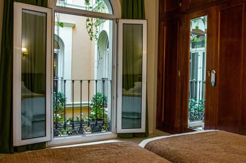 Hotel Reina Cristina — photo 4