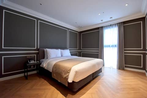 Busan City Hotel — hotel room