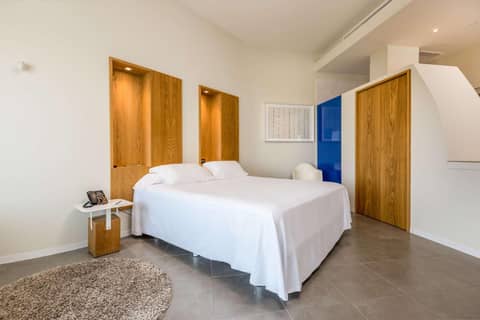 Higuerón Hotel Málaga, Curio Collection by Hilton — photo 4