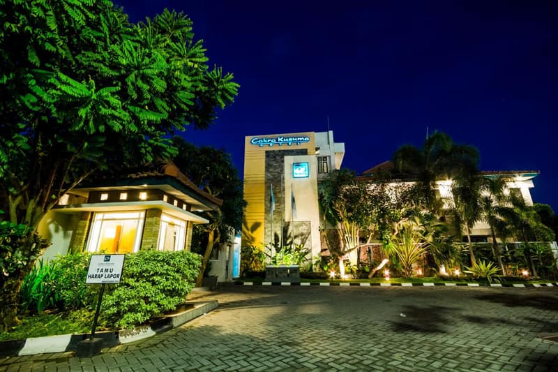 Cakra Kusuma Hotel — building