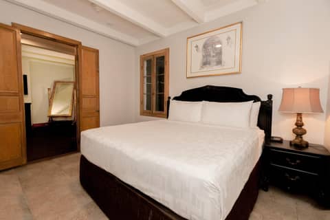 Chateau Hotel — photo 4