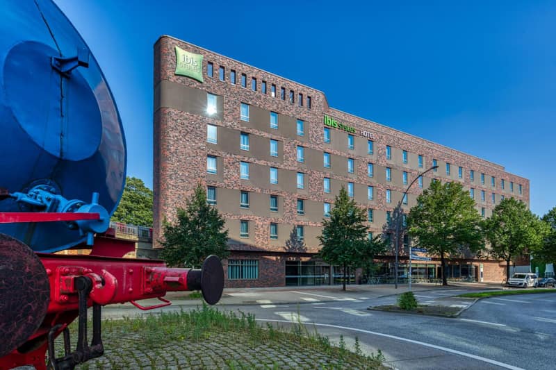ibis Styles Hamburg Barmbek — building
