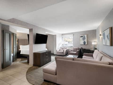 Holiday Inn Calgary Airport by IHG — photo 3