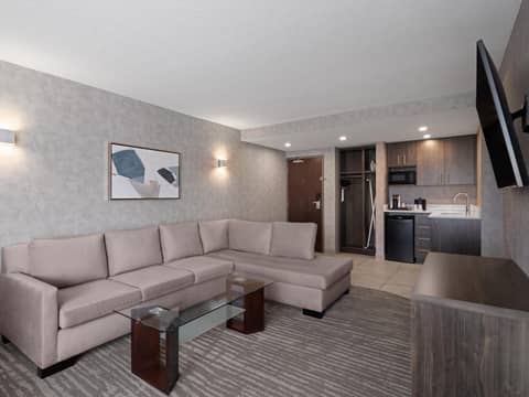 Holiday Inn Calgary Airport by IHG — photo 7