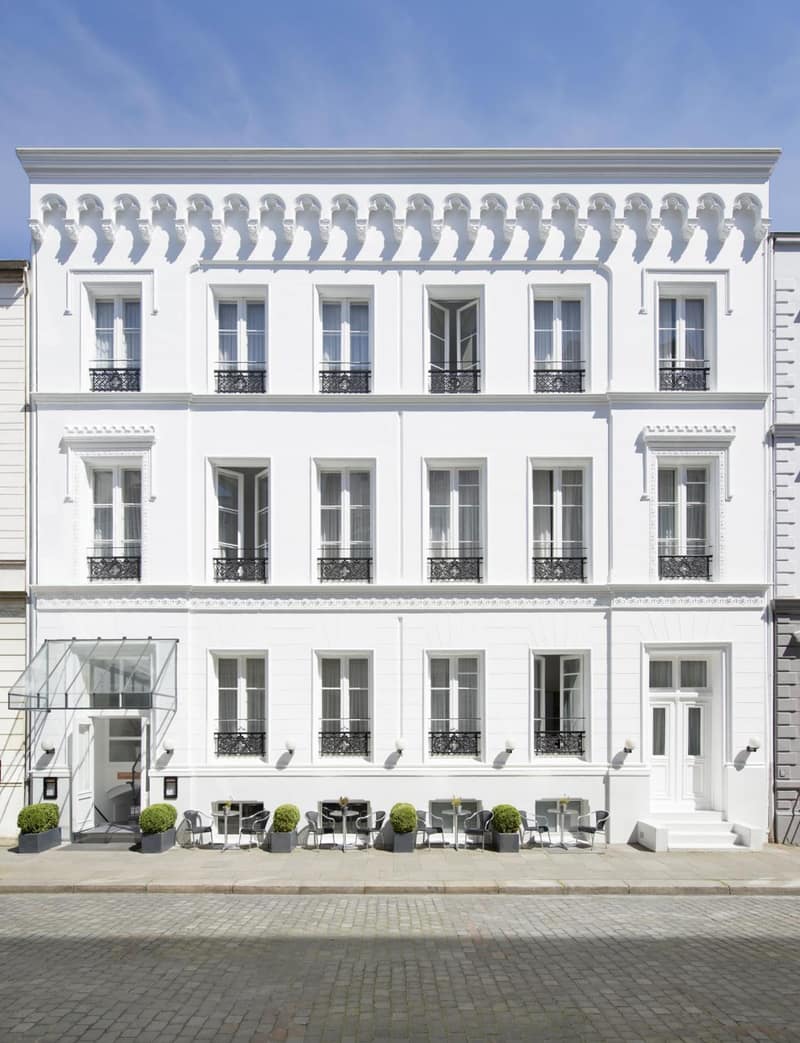 Aussen Alster Hotel — building
