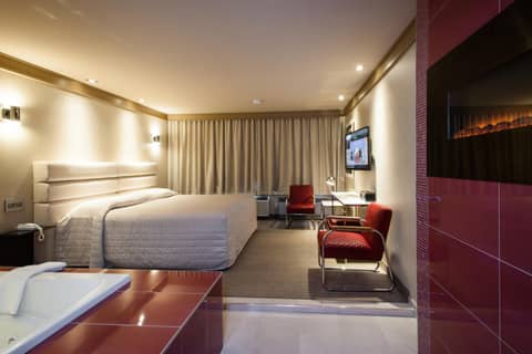 Le Chabrol Hotel & Suites — photo 7