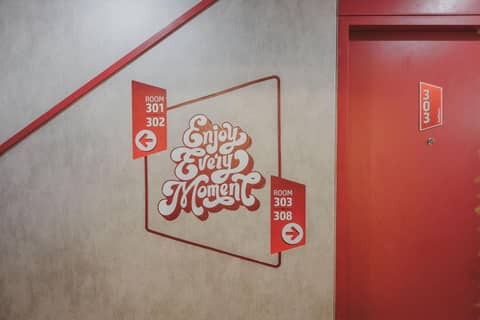 RedDoorz Plus @ Thamrin — other
