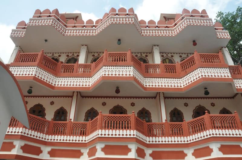 Sajjan Niwas — building