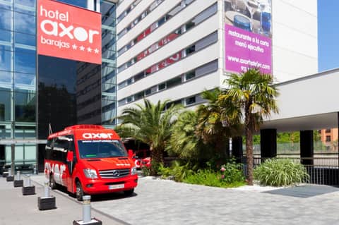 Axor Barajas — parking