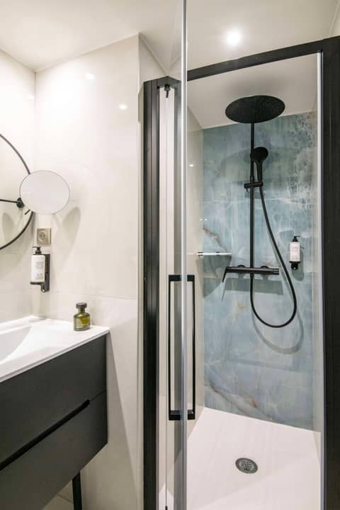 Best Western Alba — bathroom