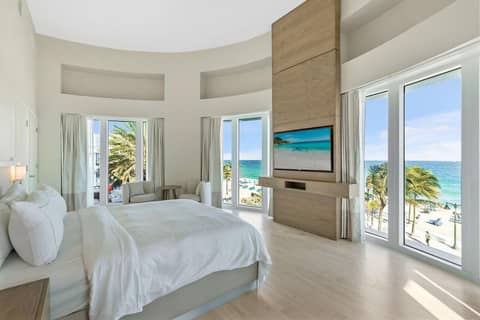 Beach House Fort Lauderdale, A Hilton Resort — photo 9