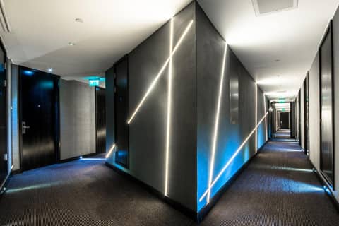 Montcalm East Autograph Collection — meeting room