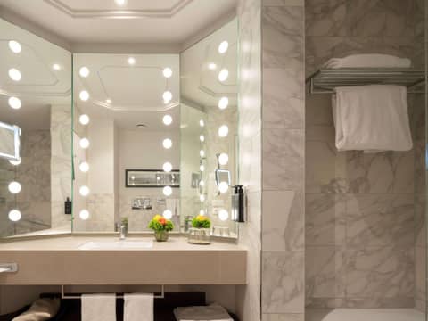 Cerretani Hotel Firenze - MGallery Collection — bathroom