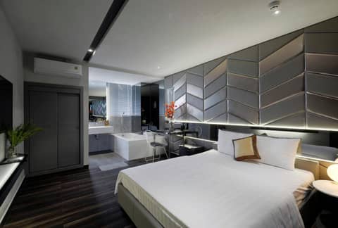 Junior Deluxe Double Room — the supplier's photographs — photo 1