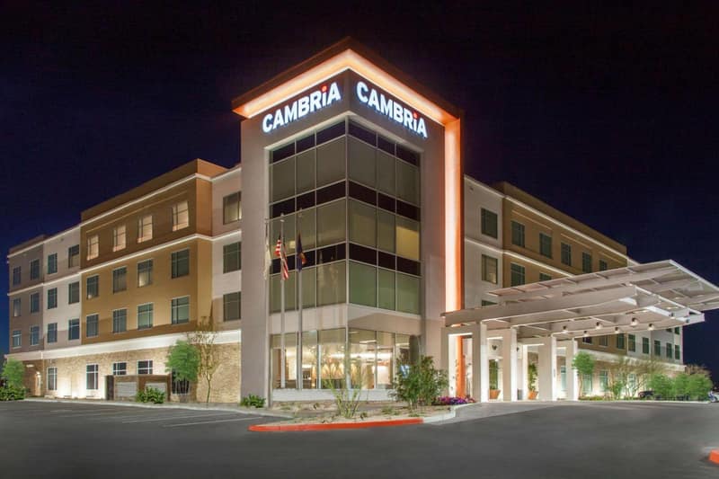 Hilton Garden Inn North Phoenix Scottsdale — building