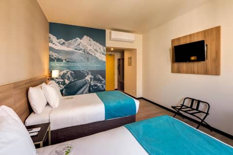 Arawi Miraflores Express — hotel room